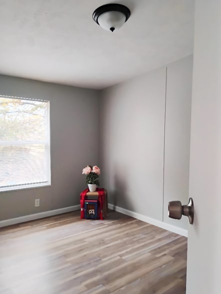 Building Photo - 138 Rainbow Dr