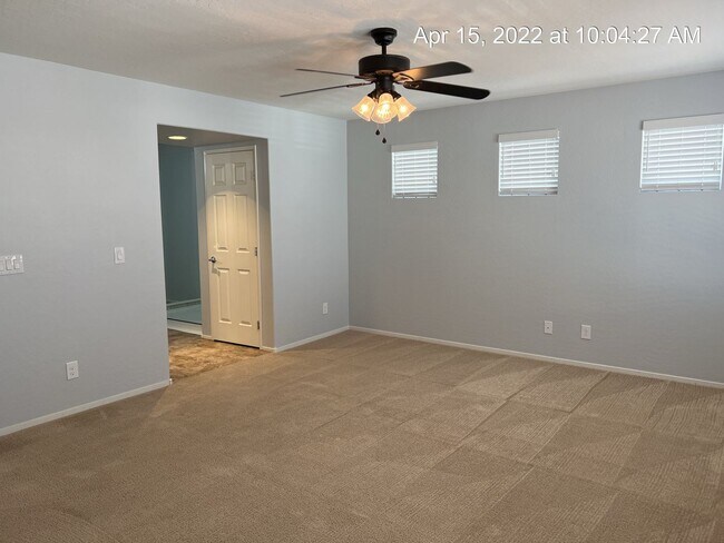 Building Photo - 3 Bedroom w/ Rooftop Deck in Providence