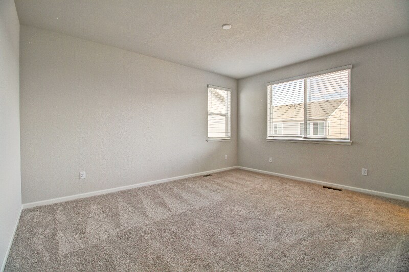 Building Photo - 1444 Brookfield Pl