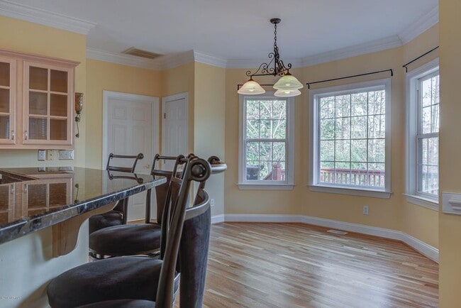 Breakfast Area - 7107 Long Boat Cir