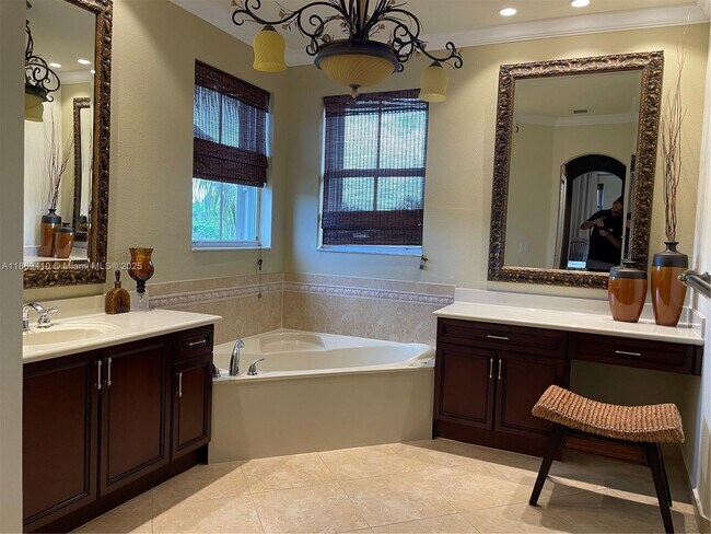 Building Photo - 15471 SW 30th St