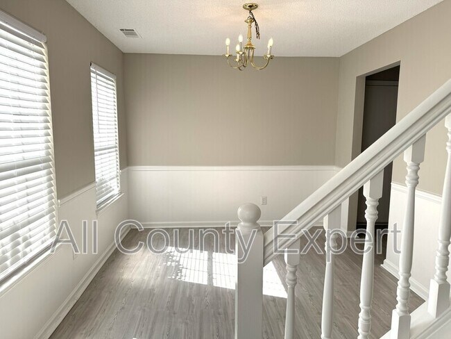 Building Photo - 4605 Skyward Pass