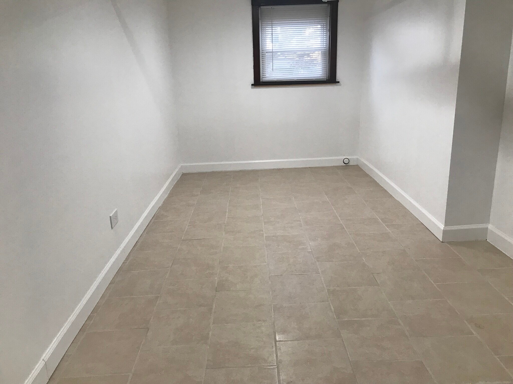 Building Photo - 6644 N Campbell Ave