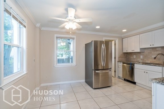 Building Photo - 417 3rd Ave