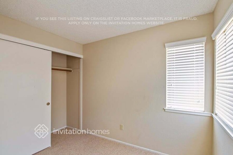 Building Photo - 6036 Sun Dial Way