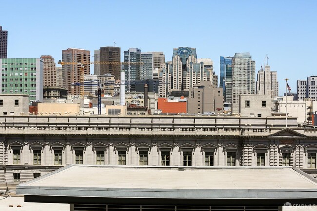 Building Photo - 1160 Mission St