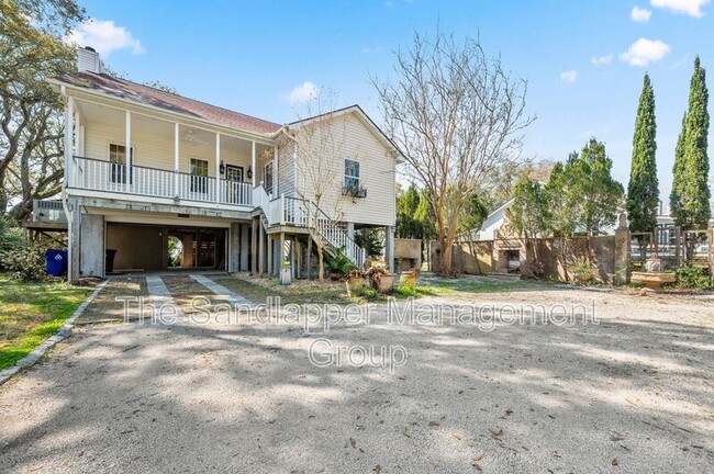 Building Photo - 1019 W Oceanview Rd