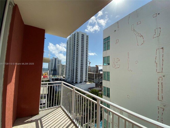 Building Photo - 2275 Biscayne Blvd Blvd