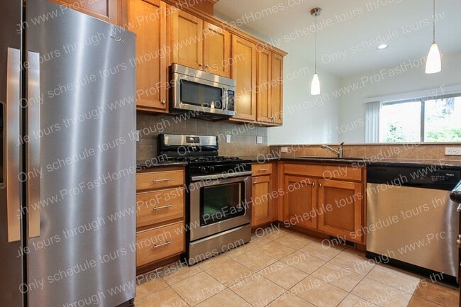 Building Photo - 13640 SE Madena Way