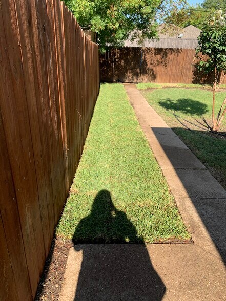 Backyard - 8539 Holly St