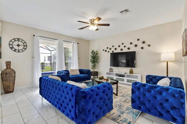 Building Photo - 4700 Sleepy Hollow Dr