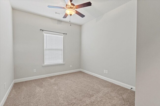 Building Photo - 105 Swinton Pond Rd