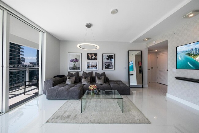 Building Photo - 1080 Brickell Ave
