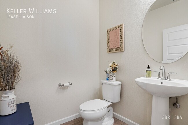 Building Photo - 1539 Spring Water Pt