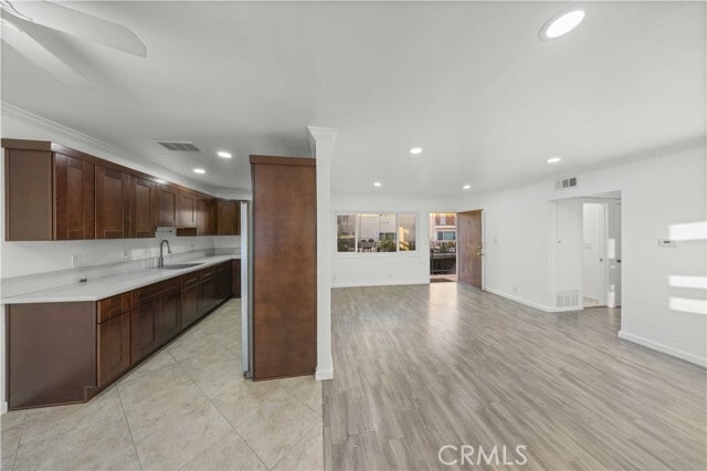 Building Photo - 211 E California Ave