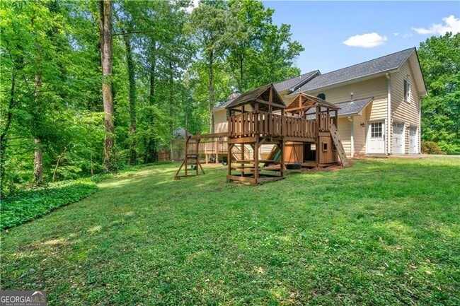 Building Photo - 4752 Forest Glen Ct NE