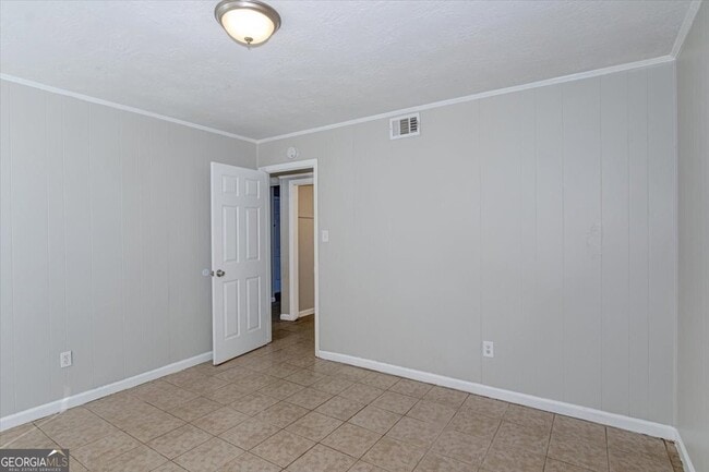 Building Photo - 1232 12th St