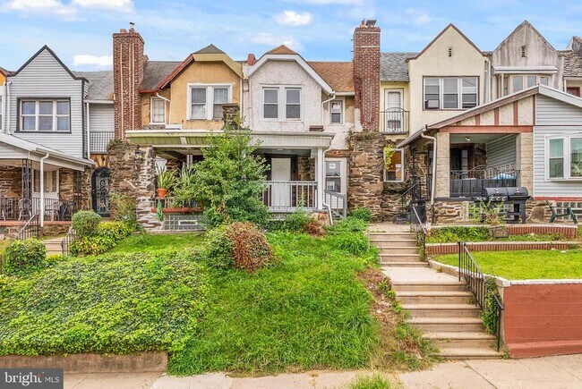 Building Photo - 7010 Cedar Park Ave