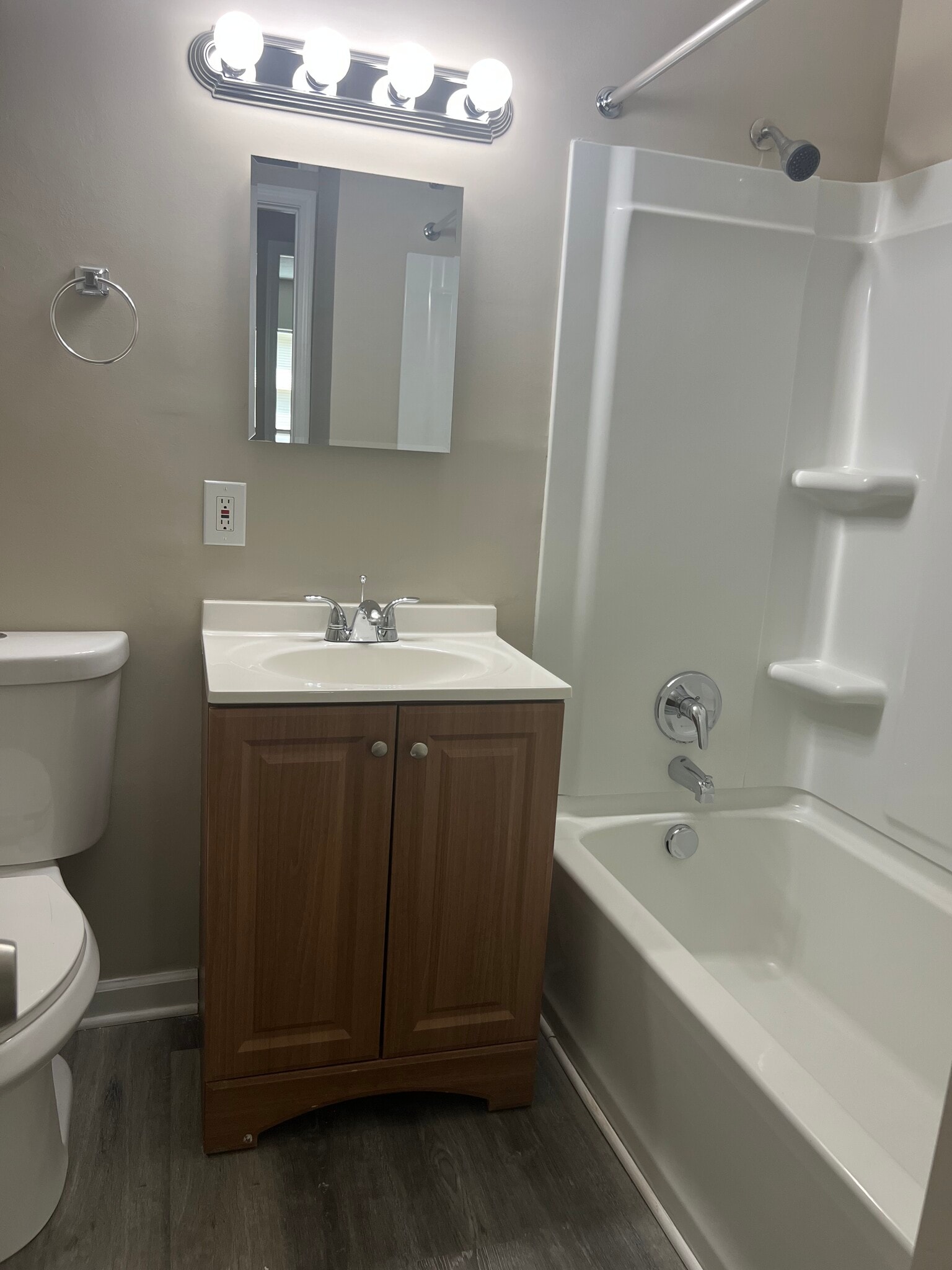 Building Photo - 2712 Bello Ct