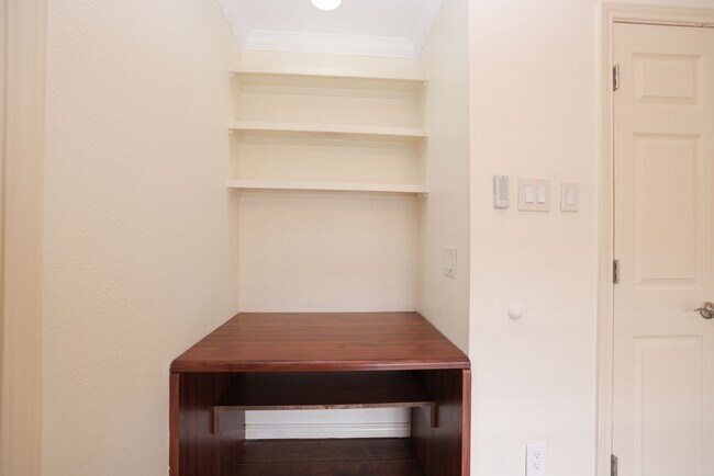 Building Photo - 2001 Bering Dr