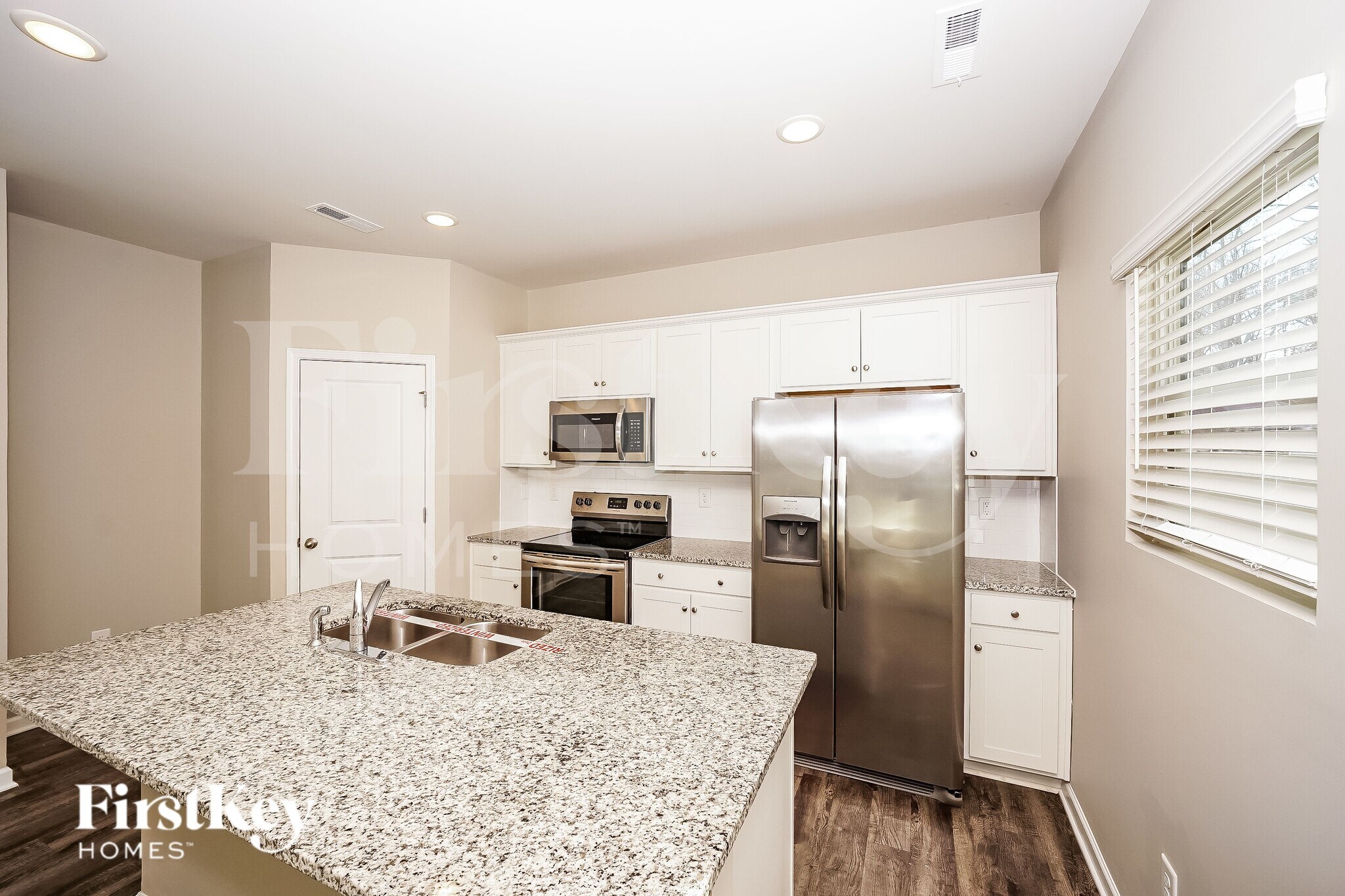 Building Photo - 9620 Hamel St