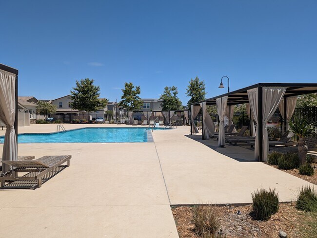 Building Photo - 17106 Zion Dr