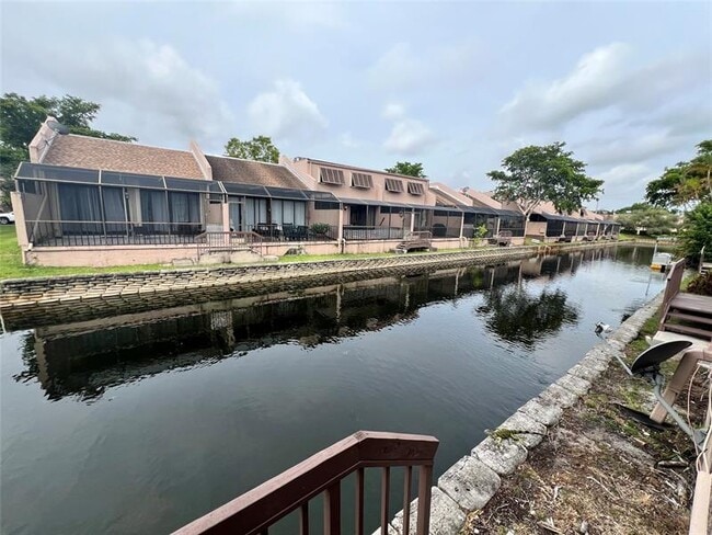 Building Photo - 12304 NW 11th Ct