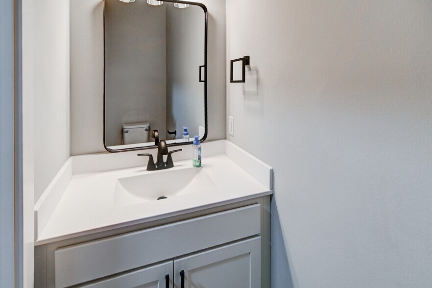 Building Photo - 4783 Suelo Rd