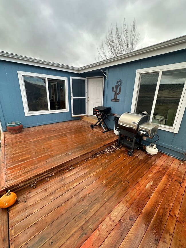 Building Photo - 3 Bedroom 2 Bath House with 20X60 Shop  "N...