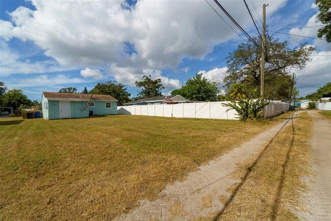 Building Photo - 3637 39th St N