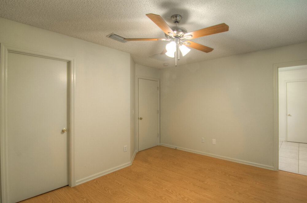 Building Photo - 1123 Sunray Ct