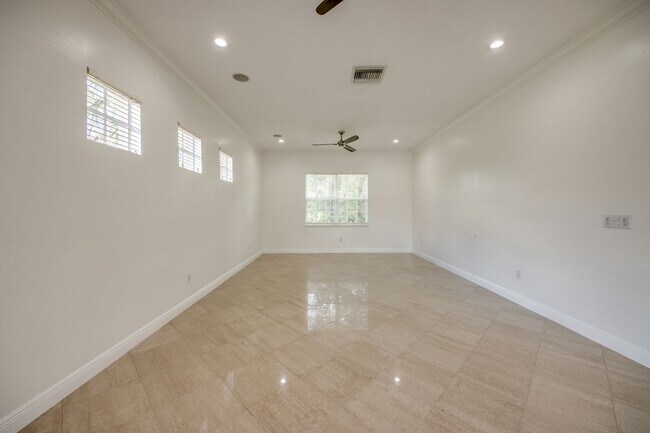 Building Photo - 14021 Bently Cir