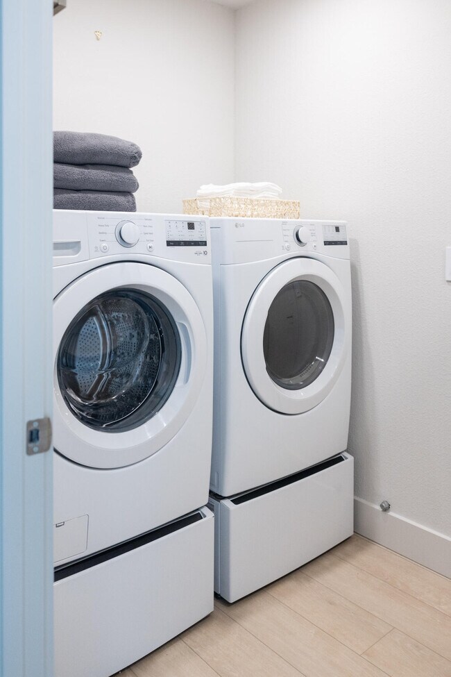 Building Photo - 126 Sunset Cove Ln