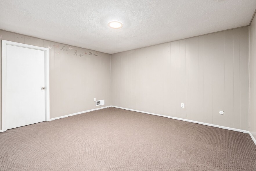 Building Photo - 1202 Worthington Woods Blvd