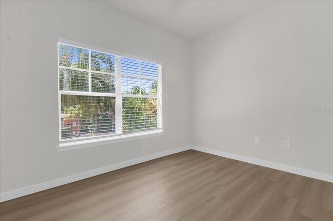 Building Photo - 4207 S Dale Mabry Hwy