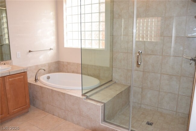 Building Photo - 6904 Homing Pigeon Pl