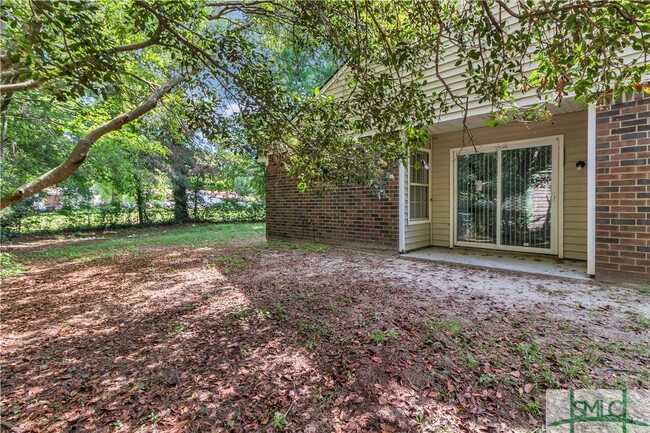 Building Photo - 65 Falcon Dr