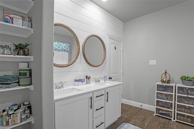 Building Photo - 10708 Klondike Ln