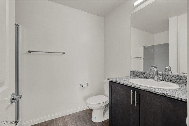 Building Photo - 2662 Champagne Gold Ave