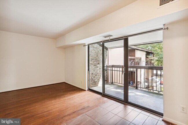 Building Photo - 2255 Castle Rock Square