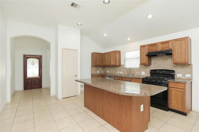 Building Photo - 6022 Sugar Field Ln