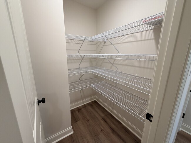 Building Photo - 109 Mink Wy