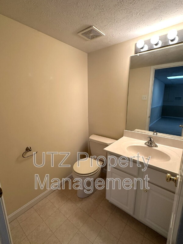 Building Photo - 139 Old Bachmans Valley Rd