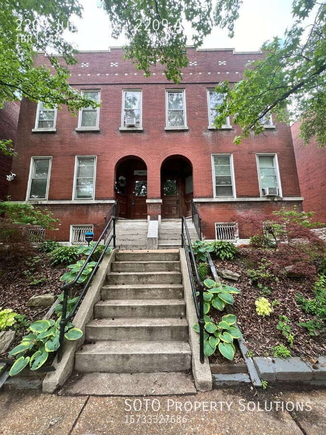 Building Photo - 2209 Jules St