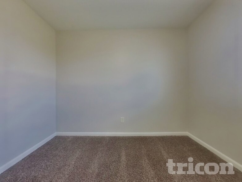 Building Photo - 106 Sunburst Cir