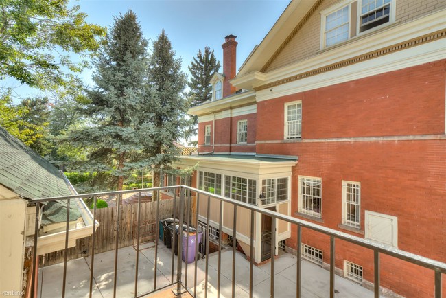 Building Photo - 1 br, 1 bath Condo - 738 Pearl Street
