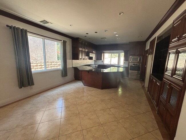 Building Photo - 4074 Old Topanga Canyon Rd