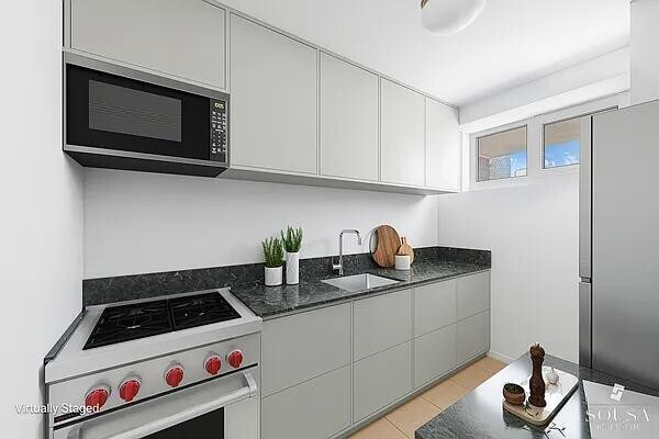 Building Photo - 185 Park Row