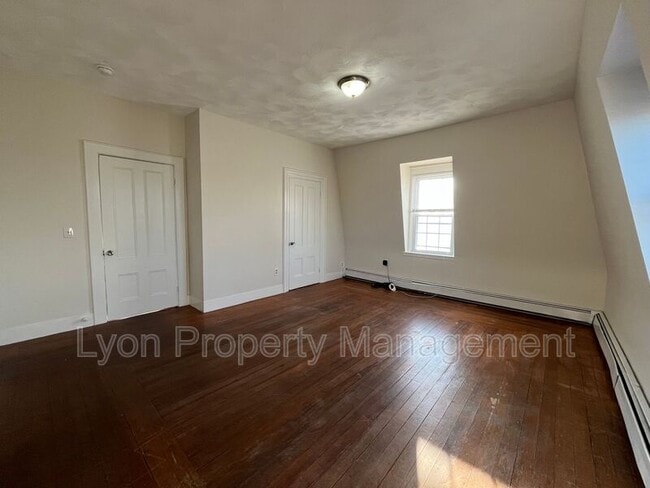 Building Photo - 189 Exchange St