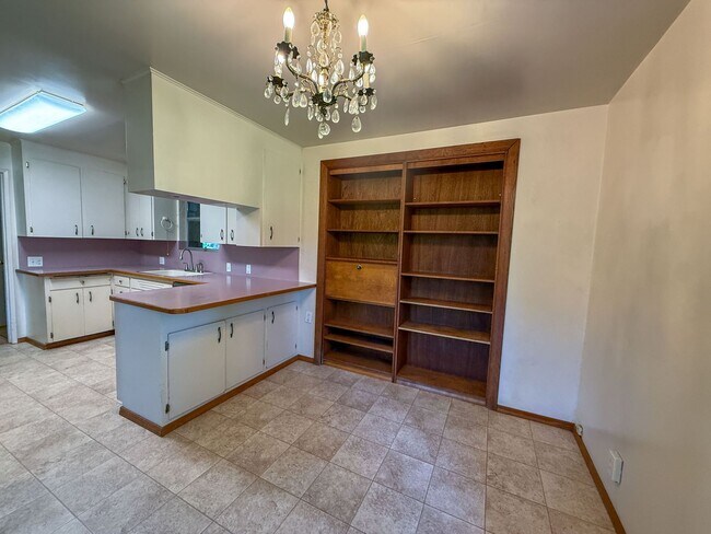 Building Photo - 3bd/1.5ba Edmonds Home